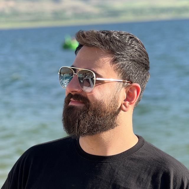 مصطفی عباسی